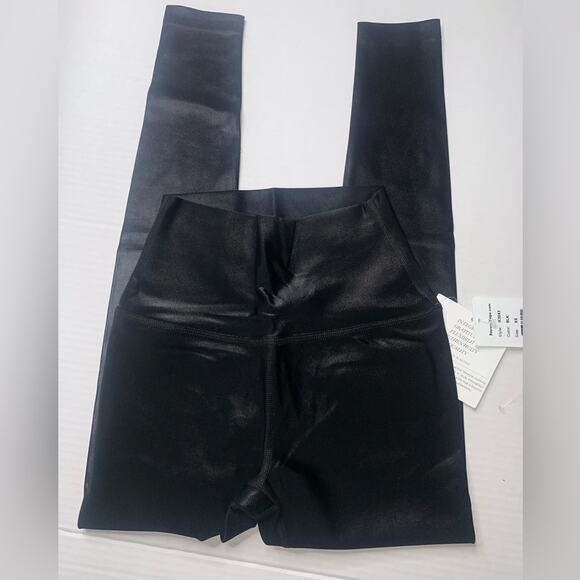 BEYOND‎ YOGA Sportgloss High-Waisted Midi Legging. Black. XS - Picture 3 of 10